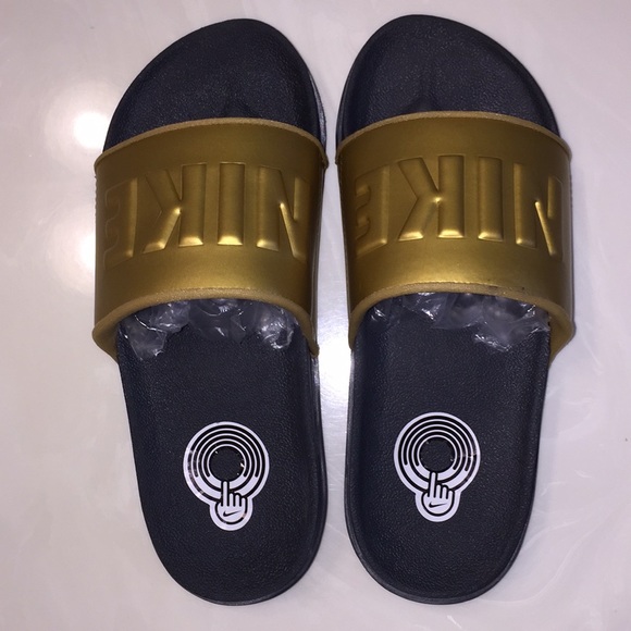 nike offcourt icon clash